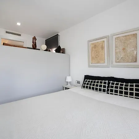Namaste By Seaside Homes Apartment Castelldefels
